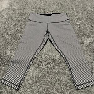 Lululemon Leggings Pants Womens 6 Gingham Crop Capri